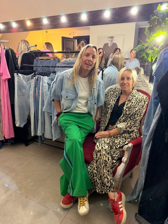 Las dos amigas detrás de Banditas Chile, en el showroom